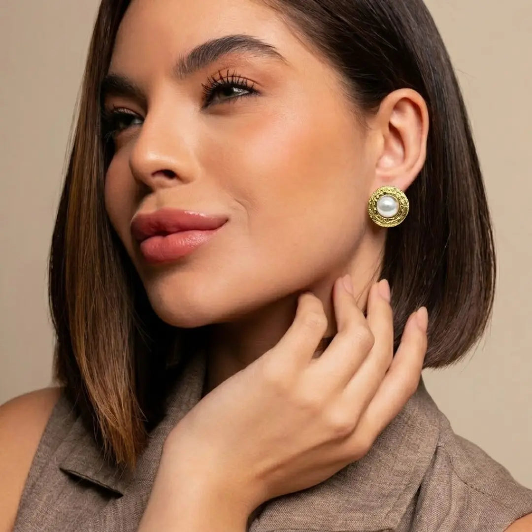 18K Gold Filled Pearl Stud Earrings – Hammered Texture Bezel Pearl Studs